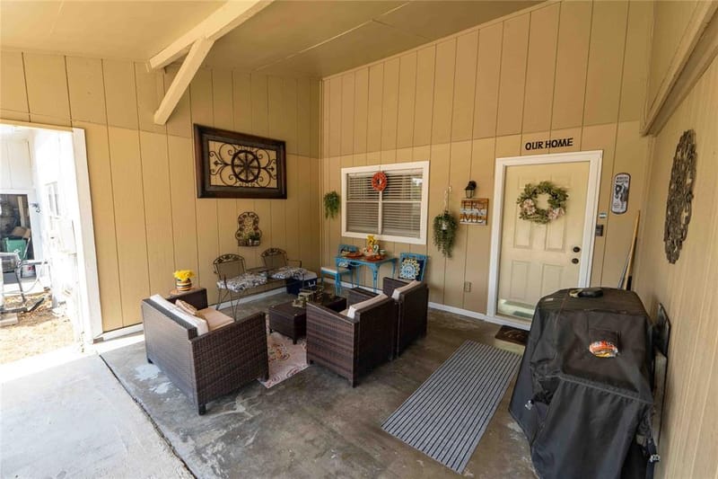 1229 Elm Court, Runaway Bay TX 76426 - Photo 8