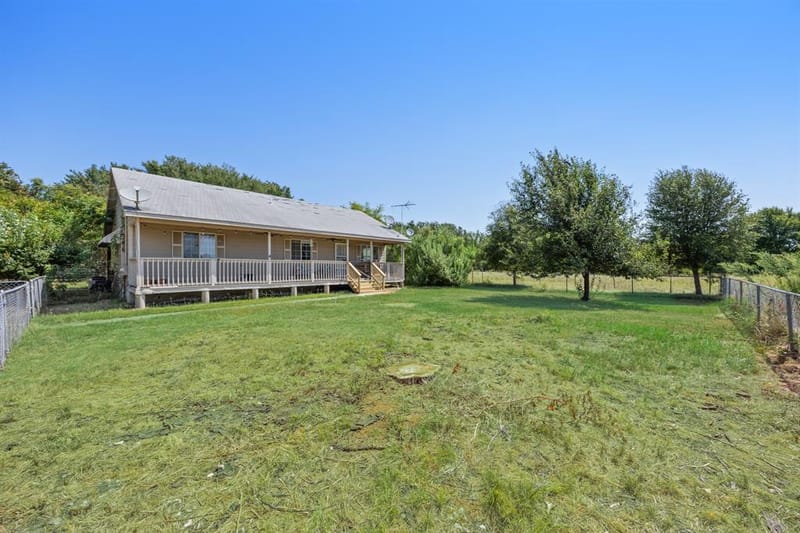 13905 Debbie Lane, Quinlan TX 75474 - Photo 12