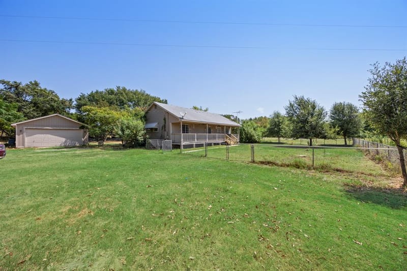13905 Debbie Lane, Quinlan TX 75474 - Photo 10