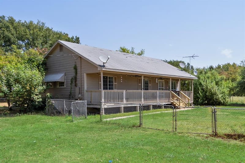 13905 Debbie Lane, Quinlan TX 75474 - Photo 11