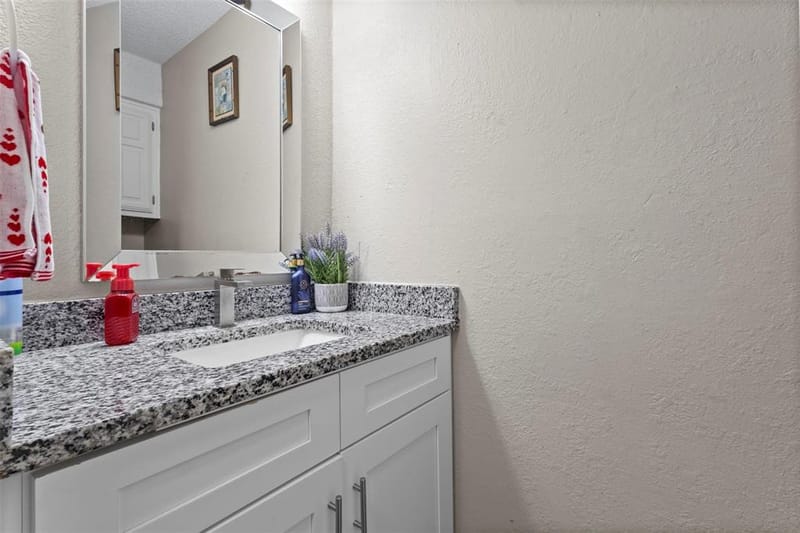 1507 Sugar Creek Drive, Carrollton TX 75007 - Photo 20