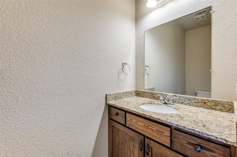 4662 Ralph Lane, Dallas TX 75227 - Photo 17