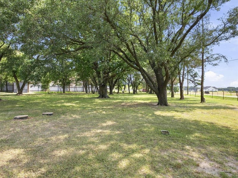 5022 Ensign Road, Ennis TX 75119 - Photo 26