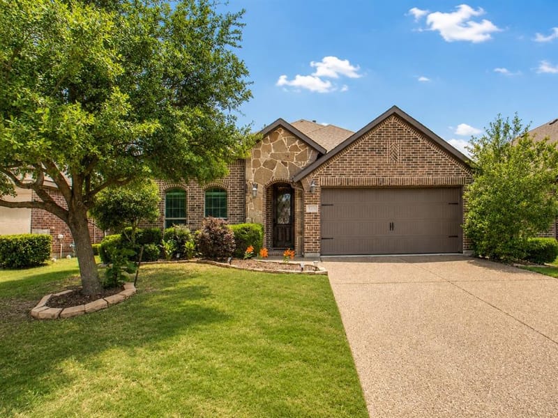 1305 Koto Wood Drive, Royse City TX 75189