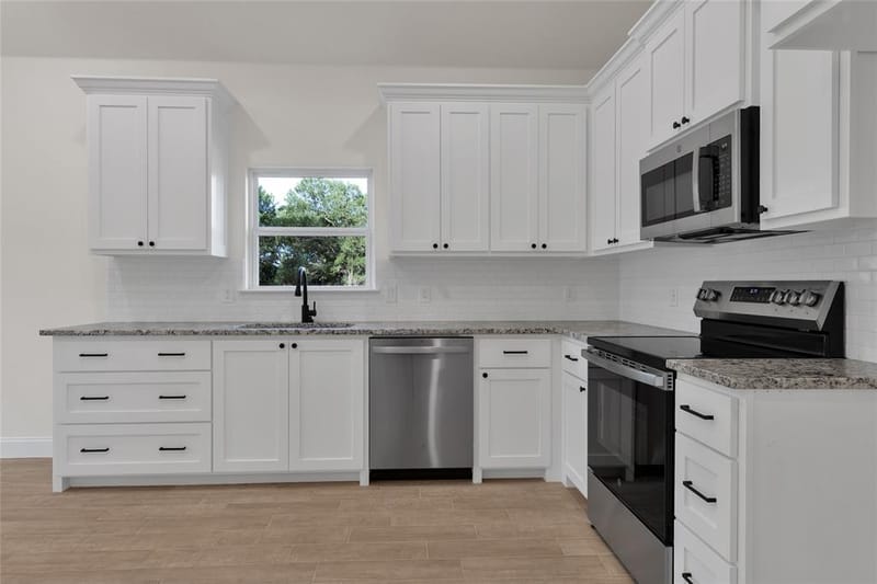 813 SW 28th Street, Mineral Wells TX 76067 - Photo 9