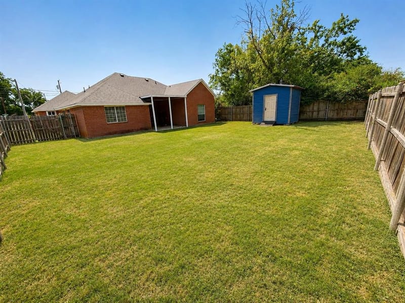400 S Rockwall Avenue, Terrell TX 75160 - Photo 6