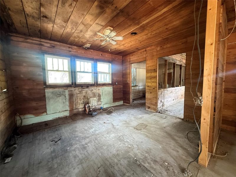 204 W Maple Street, Whitewright TX 75491 - Photo 10