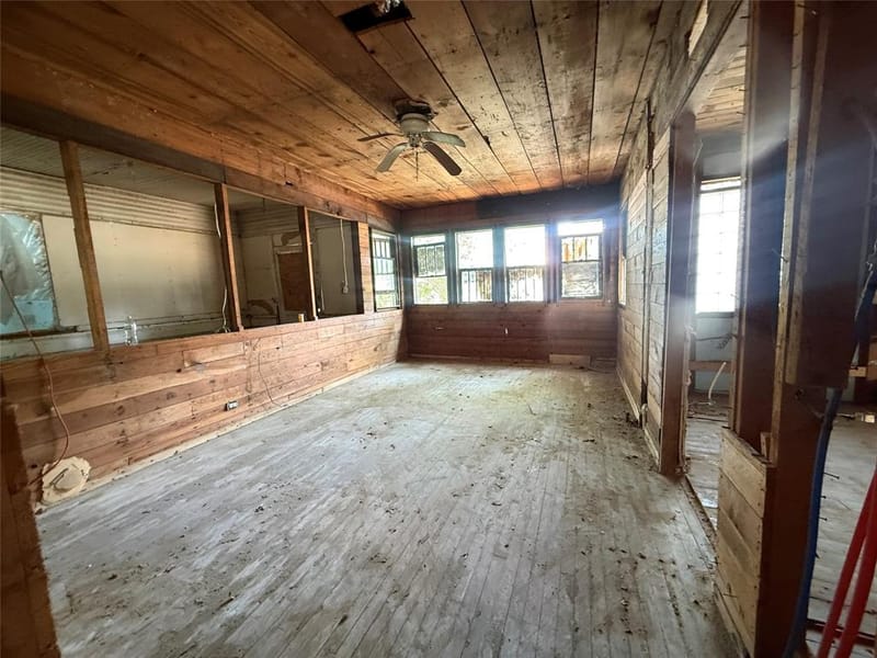 204 W Maple Street, Whitewright TX 75491 - Photo 11