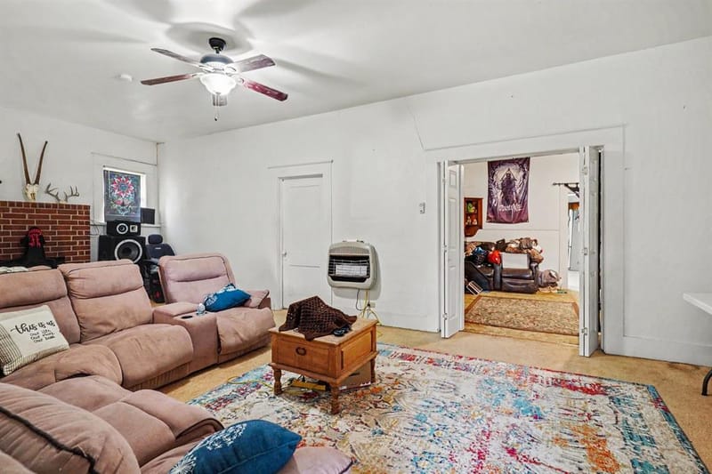 506 Woodard Avenue, Cleburne TX 76033 - Photo 11