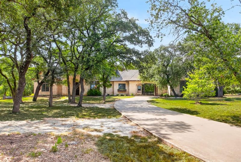 4404 Aledo Oaks Court, Fort Worth TX 76126 - Photo 4