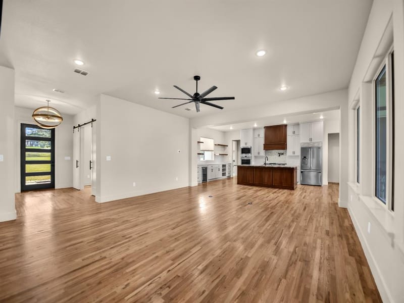 1050 Kingsley Court, Weatherford TX 76087 - Photo 12