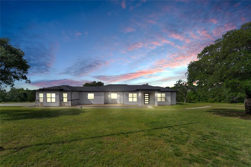 1050 Kingsley Court, Weatherford TX 76087