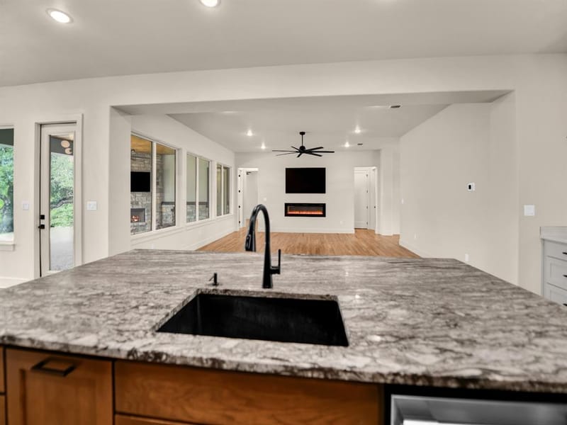 1050 Kingsley Court, Weatherford TX 76087 - Photo 18