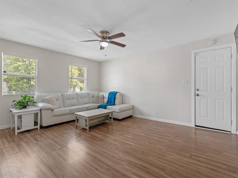 3305 King Street, Greenville TX 75401 - Photo 6