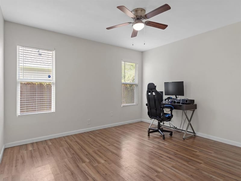 3305 King Street, Greenville TX 75401 - Photo 11