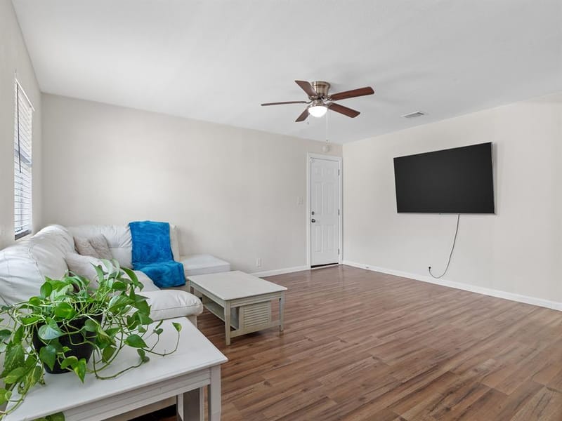 3305 King Street, Greenville TX 75401 - Photo 4