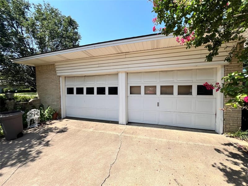 1206 Crestwood Drive, Cleburne TX 76033 - Photo 17