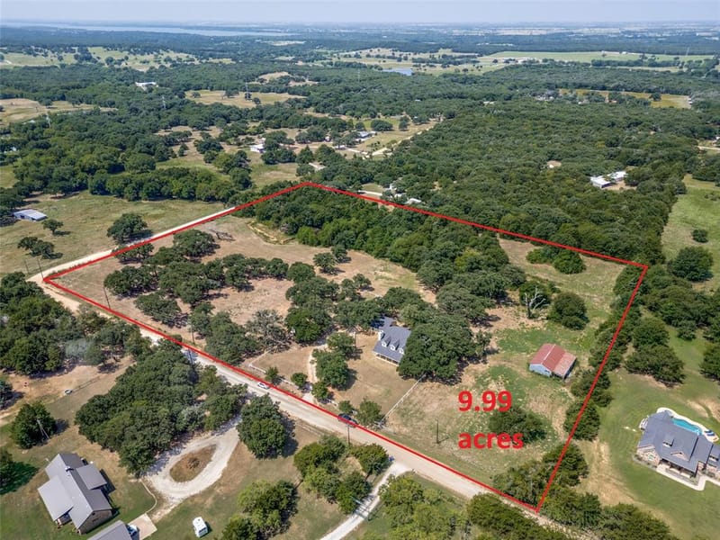 229 Quail Run Road, Valley View TX 76272 - Photo 2