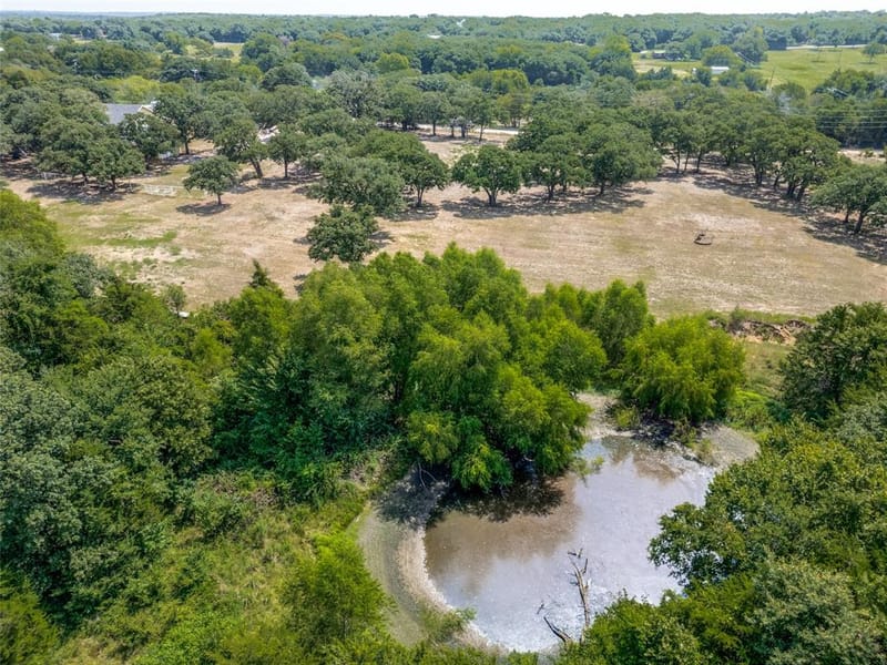 229 Quail Run Road, Valley View TX 76272 - Photo 36