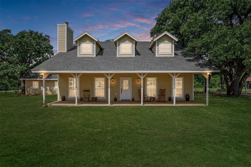 229 Quail Run Road, Valley View TX 76272