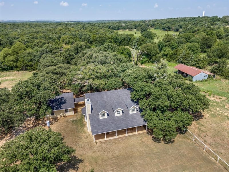 229 Quail Run Road, Valley View TX 76272 - Photo 34