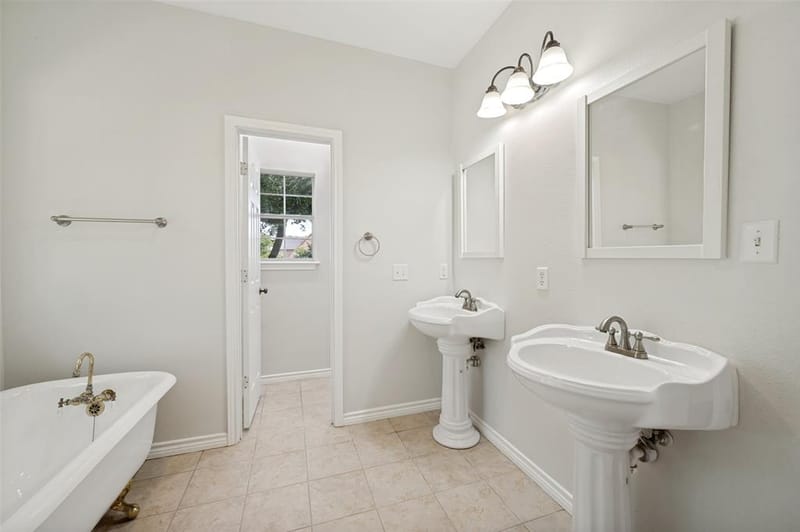 229 Quail Run Road, Valley View TX 76272 - Photo 21