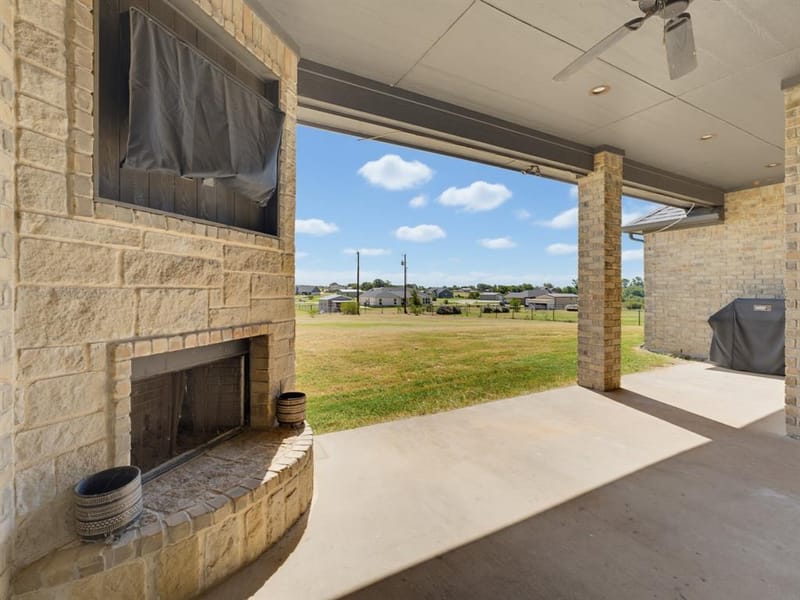 139 Bluff Ridge Court, Paradise TX 76073 - Photo 30