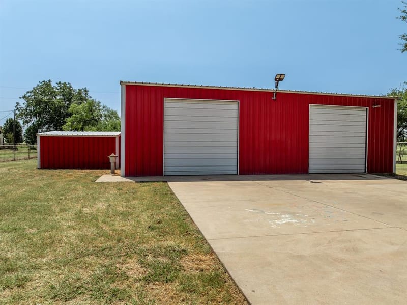 900 E Chad Street, Whitney TX 76692 - Photo 20