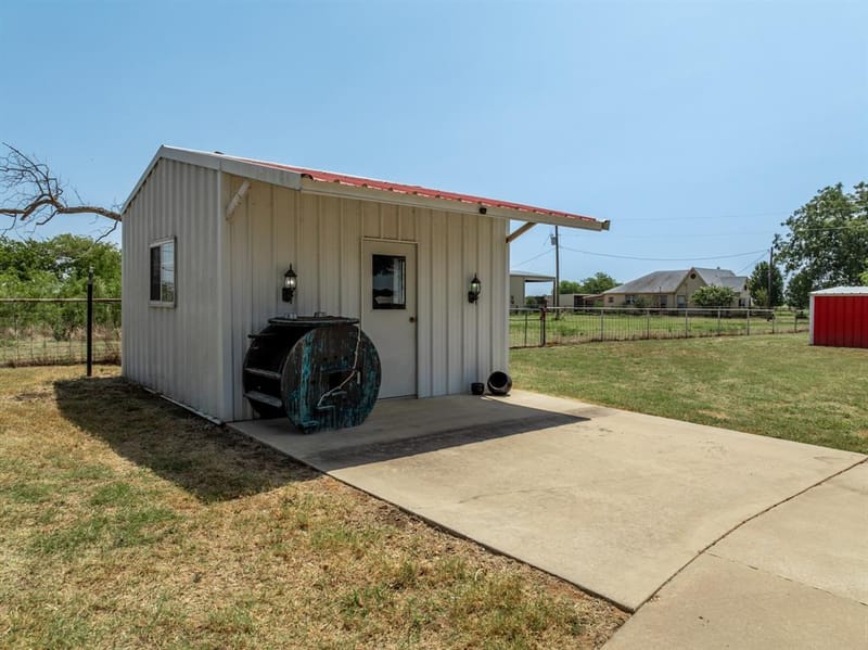 900 E Chad Street, Whitney TX 76692 - Photo 18