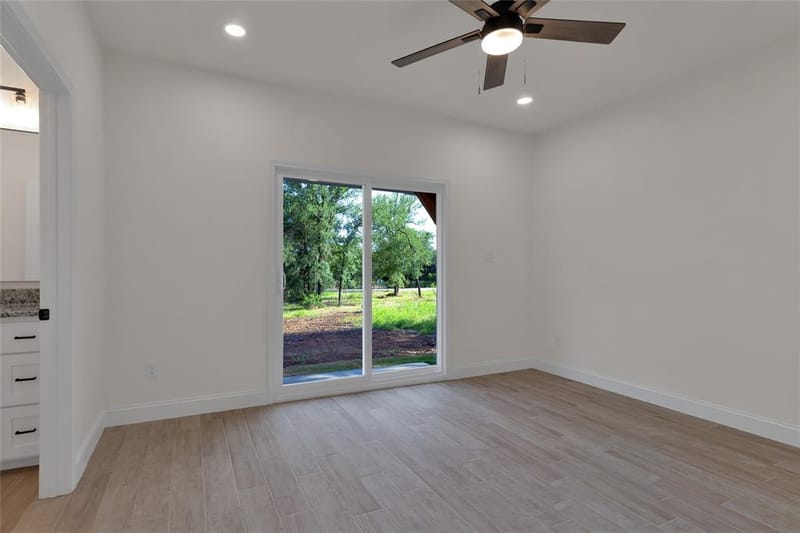 811 SW 28th Street, Mineral Wells TX 76067 - Photo 19