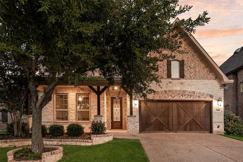 2886 Nottingham Drive, Trophy Club TX 76262 - Photo 2