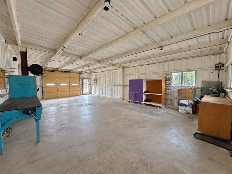 517 E Locust Street, Nocona TX 76255 - Photo 28