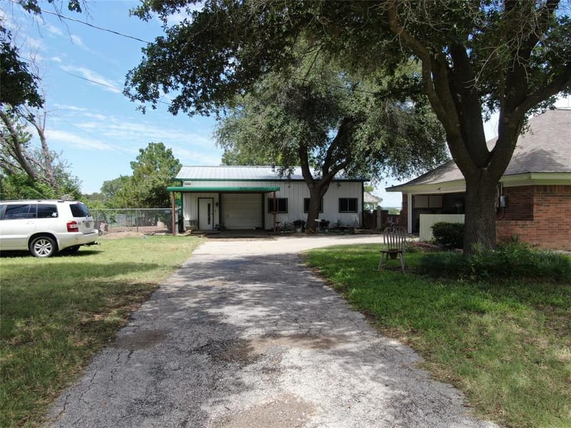 517 E Locust Street, Nocona TX 76255 - Photo 29