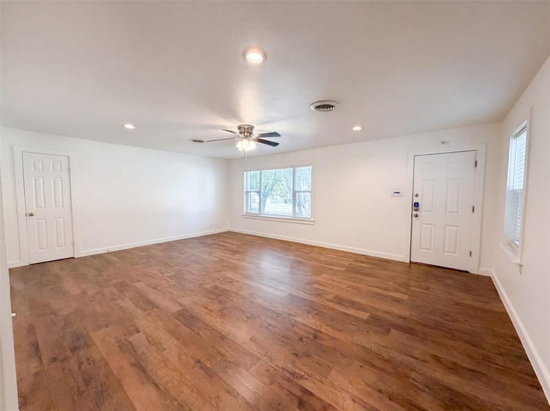 832 Central Drive, Bedford TX 76022 - Photo 6