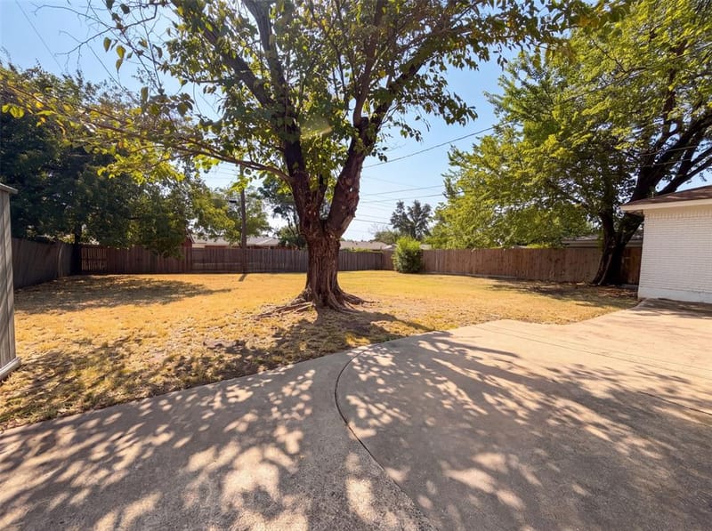 832 Central Drive, Bedford TX 76022 - Photo 26