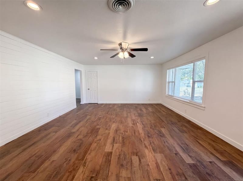 832 Central Drive, Bedford TX 76022 - Photo 7