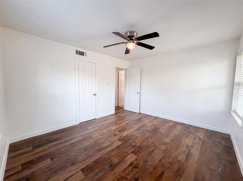 832 Central Drive, Bedford TX 76022 - Photo 21