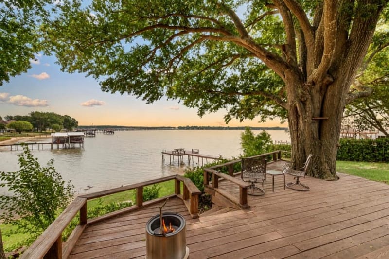 211 Lake Front Drive, Mabank TX 75156