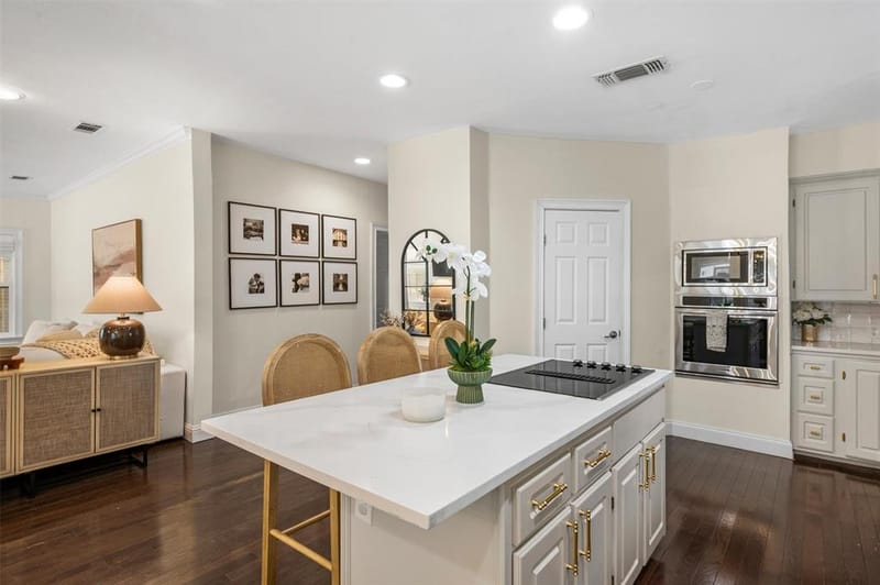 5223 Denton Drive, Dallas TX 75235 - Photo 19