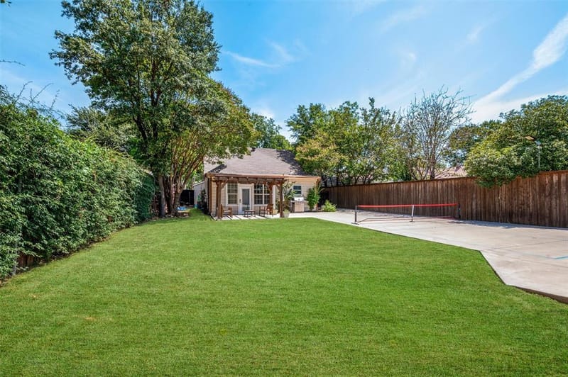 5223 Denton Drive, Dallas TX 75235 - Photo 35