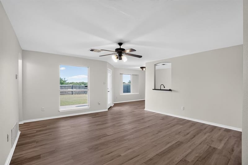 419 Murphy Road, Burleson TX 76028 - Photo 2