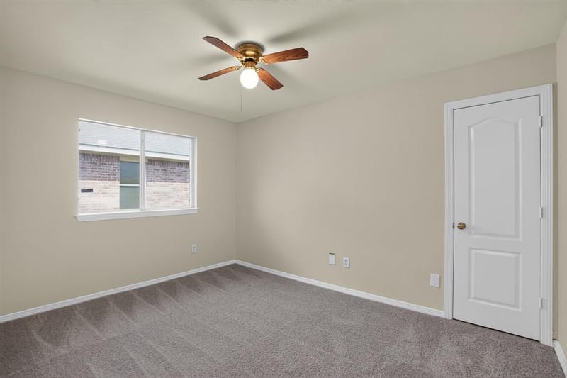 419 Murphy Road, Burleson TX 76028 - Photo 7