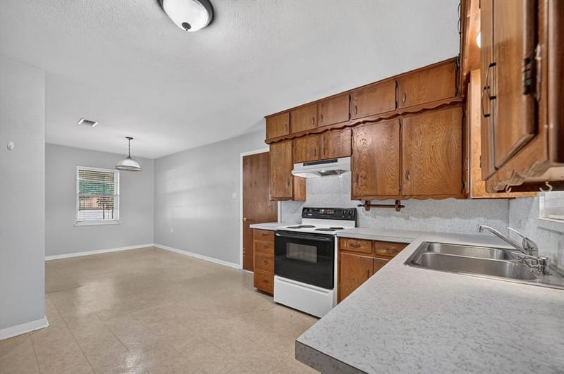 108 S Lakeview Drive, Lake Dallas TX 75065 - Photo 16