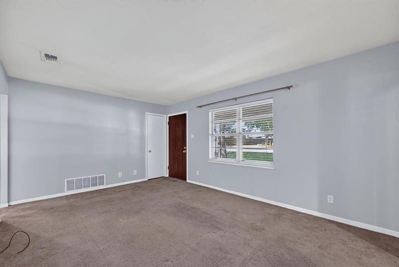 108 S Lakeview Drive, Lake Dallas TX 75065 - Photo 9