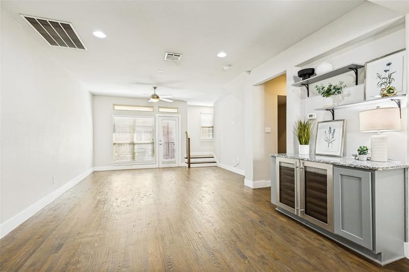 1305 Palm Springs Lane, Dallas TX 75204 - Photo 11