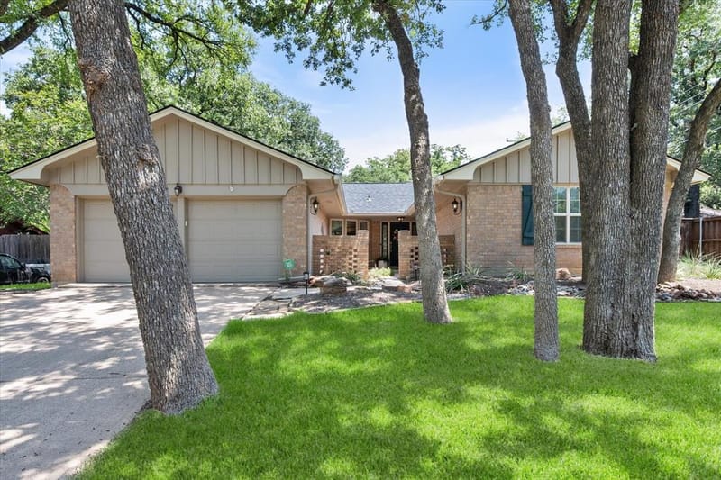 3603 Yorkshire Drive, Arlington TX 76013