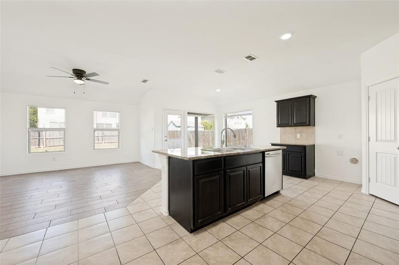 2601 Stonewall Lane, Fort Worth TX 76123 - Photo 7