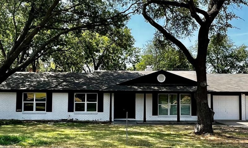 8117 Rush Street, Benbrook TX 76116