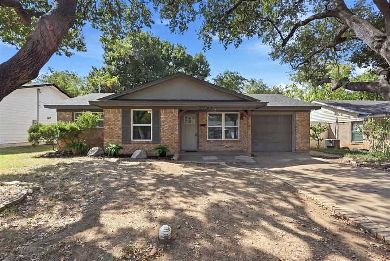 2730 Ridgewood Street, Irving TX 75062 - Photo 2