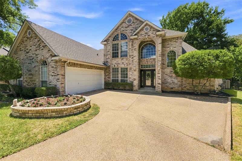 4 Amen Corner Court, Mansfield TX 76063